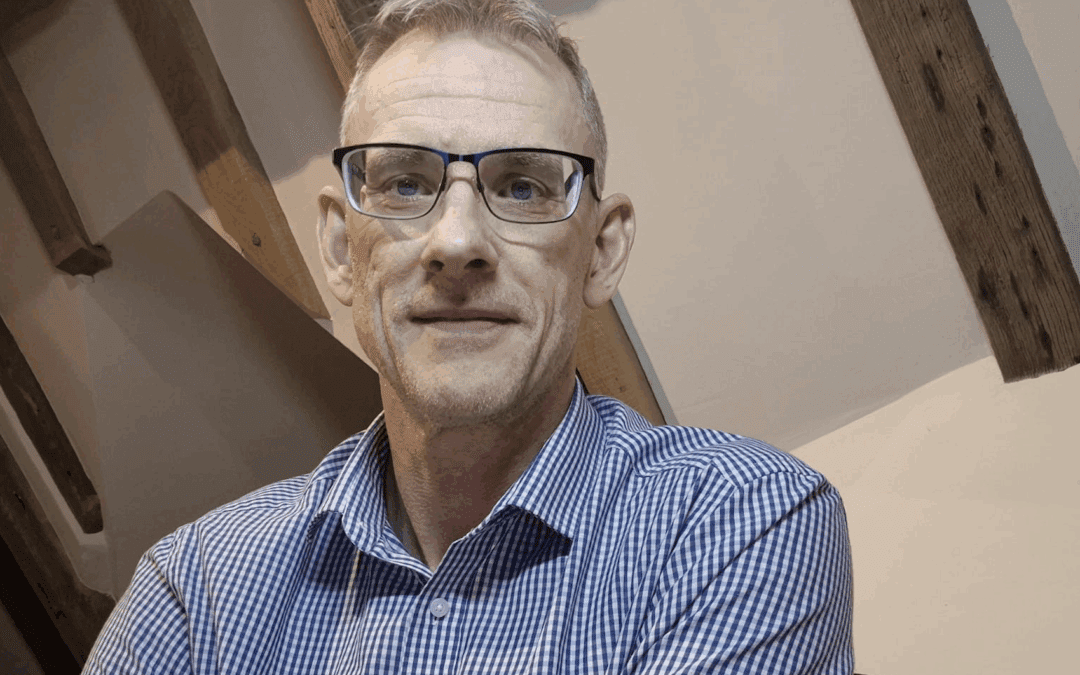 CEO of Age UK backs Support Dogs campaign