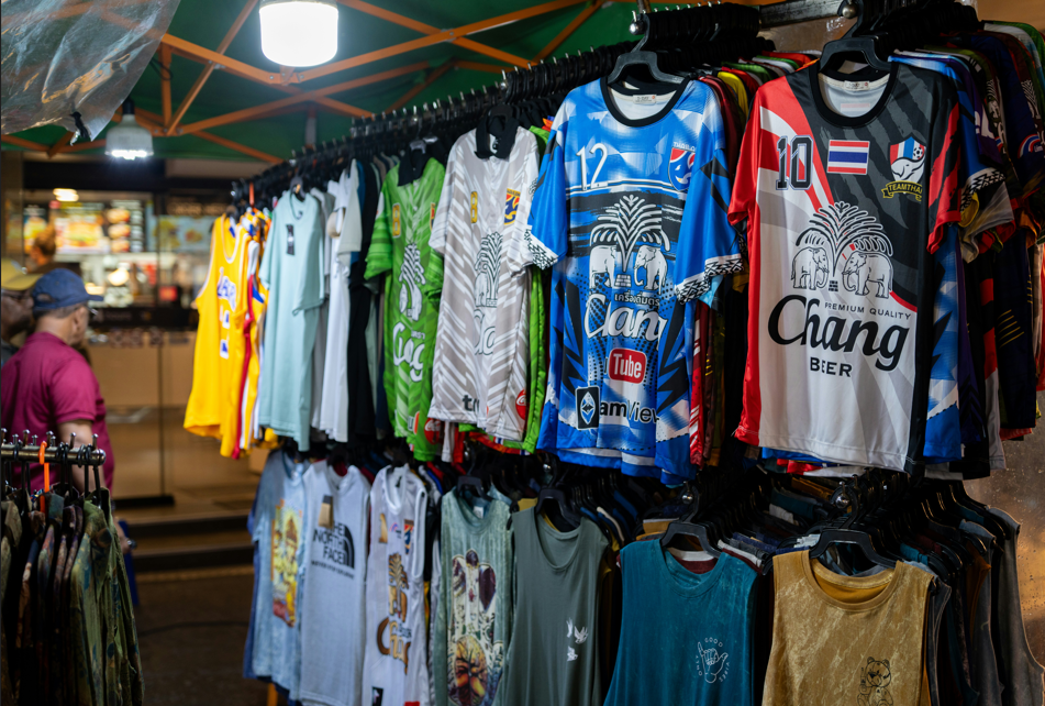 Hypocrisy and Sincerity: The Dilemma When Buying Jerseys