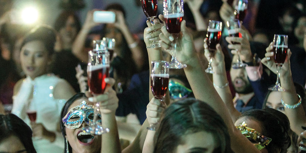 Tequila, t*ts and all tied up: The gay girls Tinder party