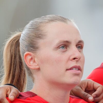 Should we be ‘slicking it back’ after skipping hair wash day?