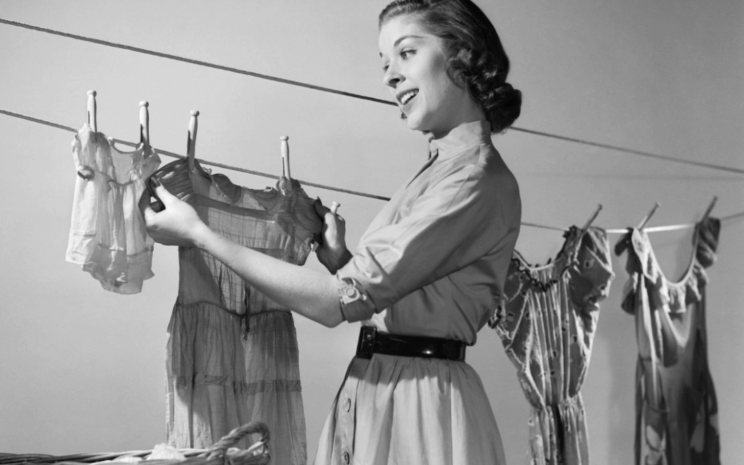 Leaving your career at the door and stepping into the 50s: what is a Tradwife?