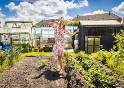 Mature adults connect with nature in Green and Growing Programme