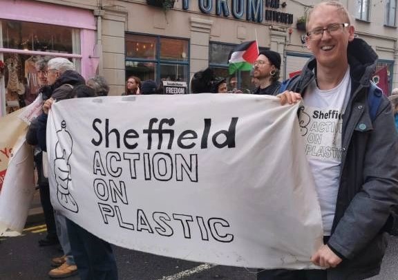 Sheffield volunteer group hosts plastic-free market