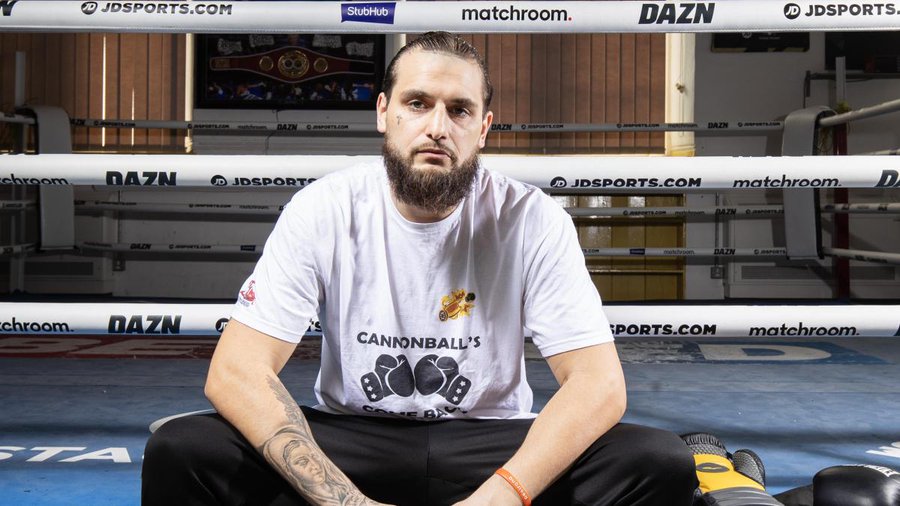 Former banned boxer Liam Cameron reaches one year sober