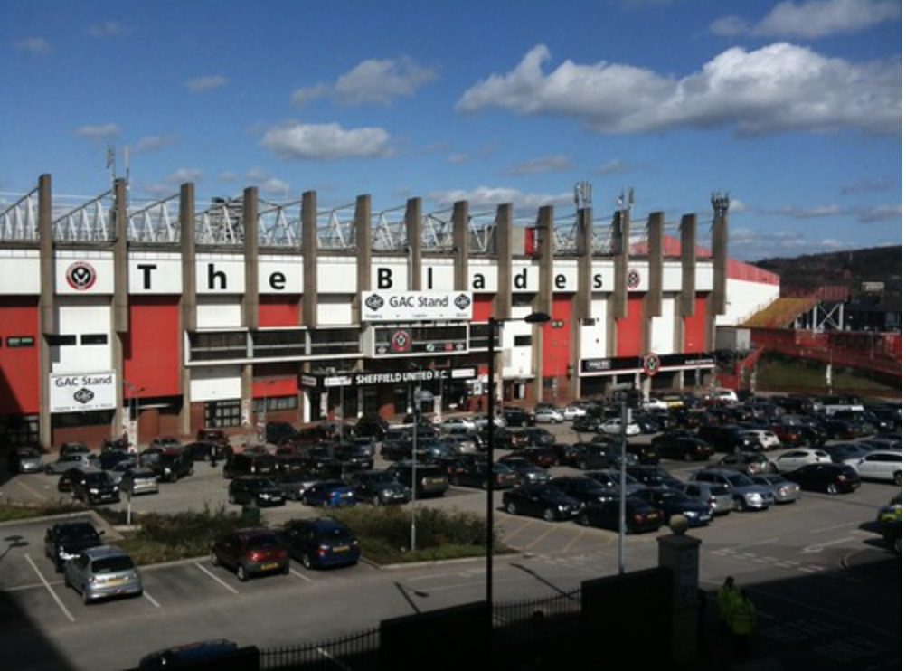 Sheffield United captain suffers devastating injury in difficult day out for the Blades 